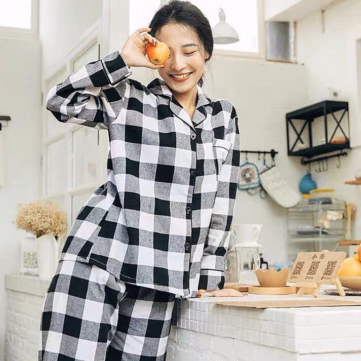 Bộ pyjama nữ vải thô cotton kẻ caro đen trắng trẻ trung