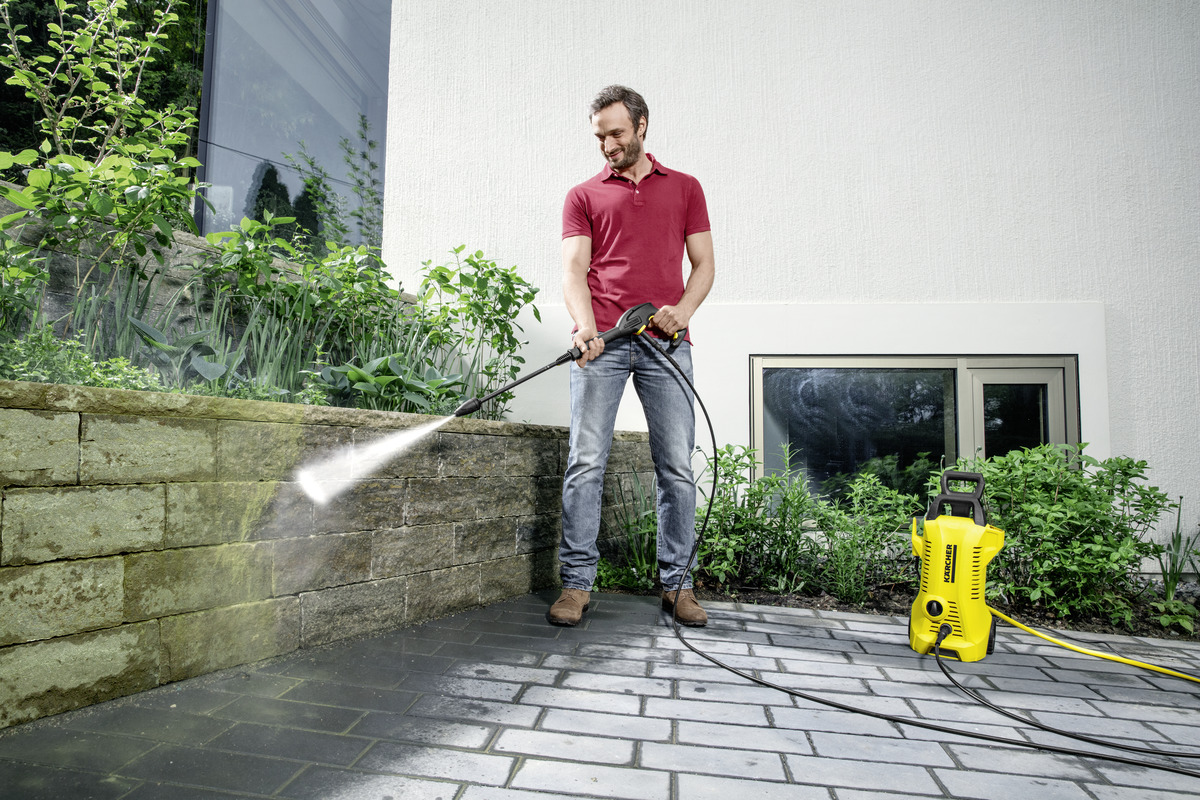 Máy rửa xe gia đình Karcher K2 Premium Full Control EU