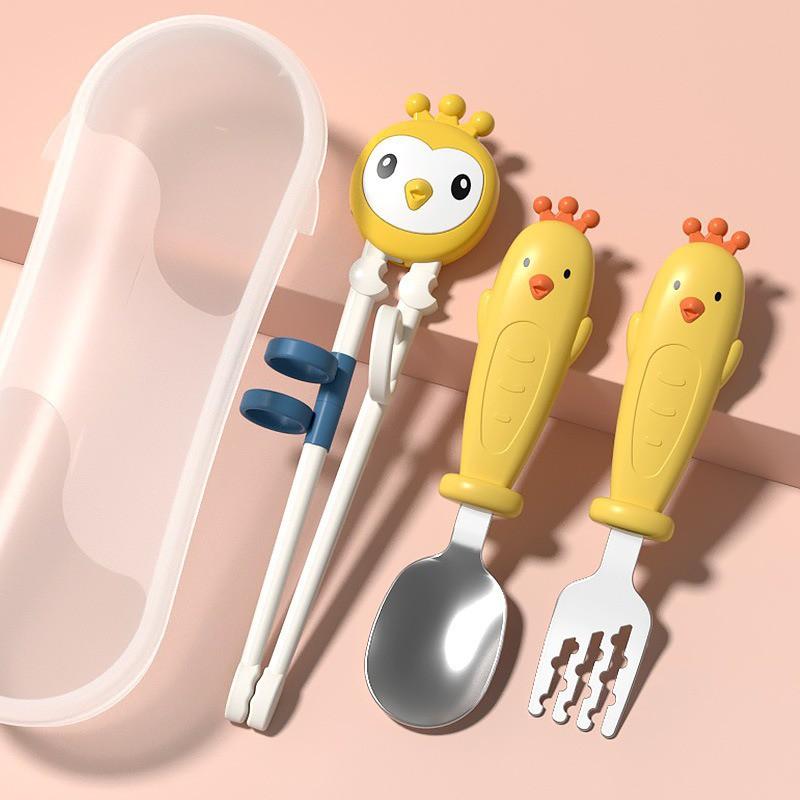 Thìa dĩa đũa inox cho bé tập ăn hình gà con xinh xắn đáng yêu kèm hộp nhựa