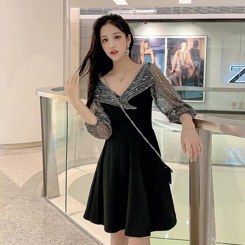 Váy đen phối ren xà cừ
