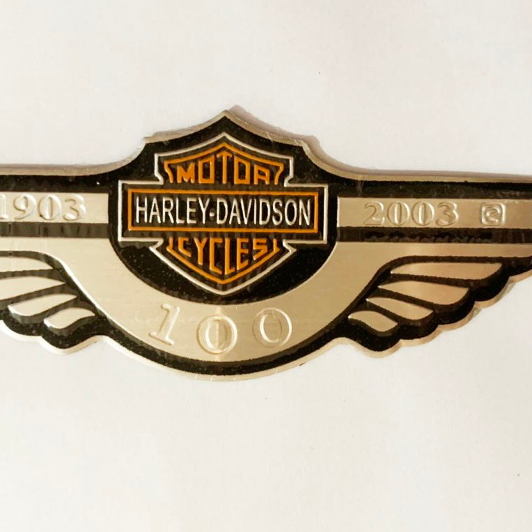 Tem Nhôm dài trắng dán xe Harley Davidson cao cấp (12cmx4,5cm)