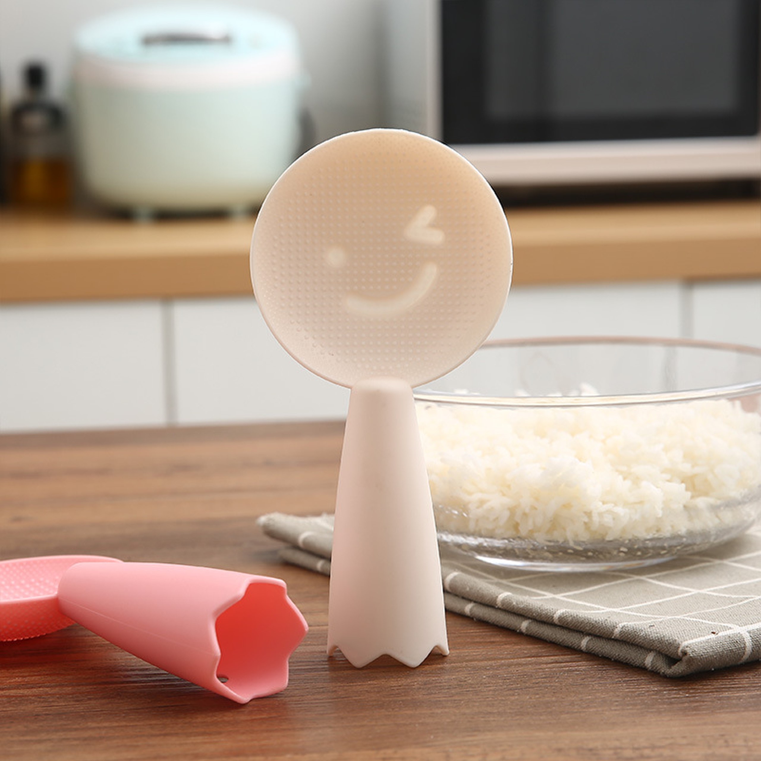 Muỗng múc cơm hình mặt cười chống dính - giao màu ngẫu nhiên