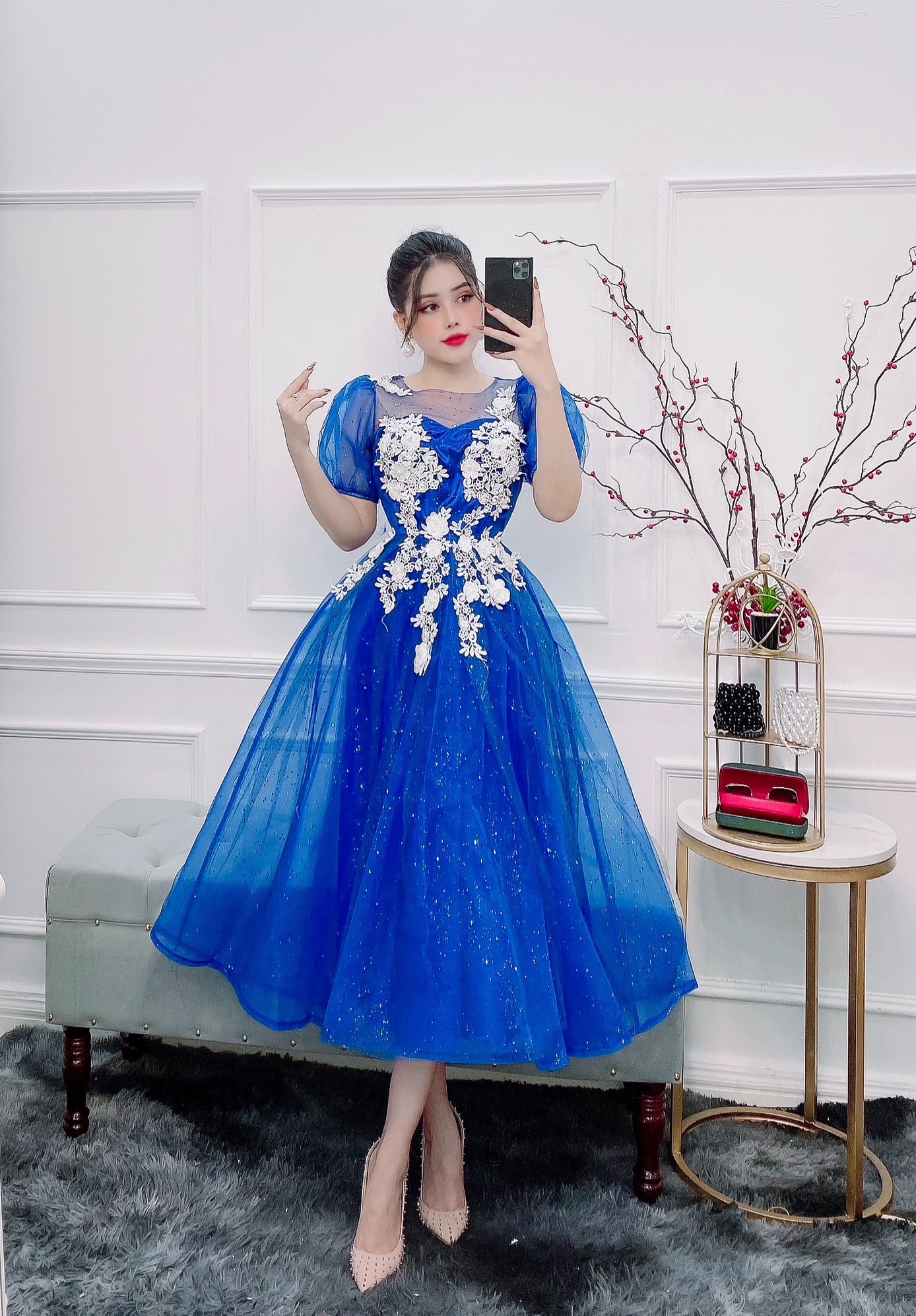 Đầm dự tiệc công chúa phối hoa nổi trắng TRIPBLE T DRESS - size M/L - MS143Y