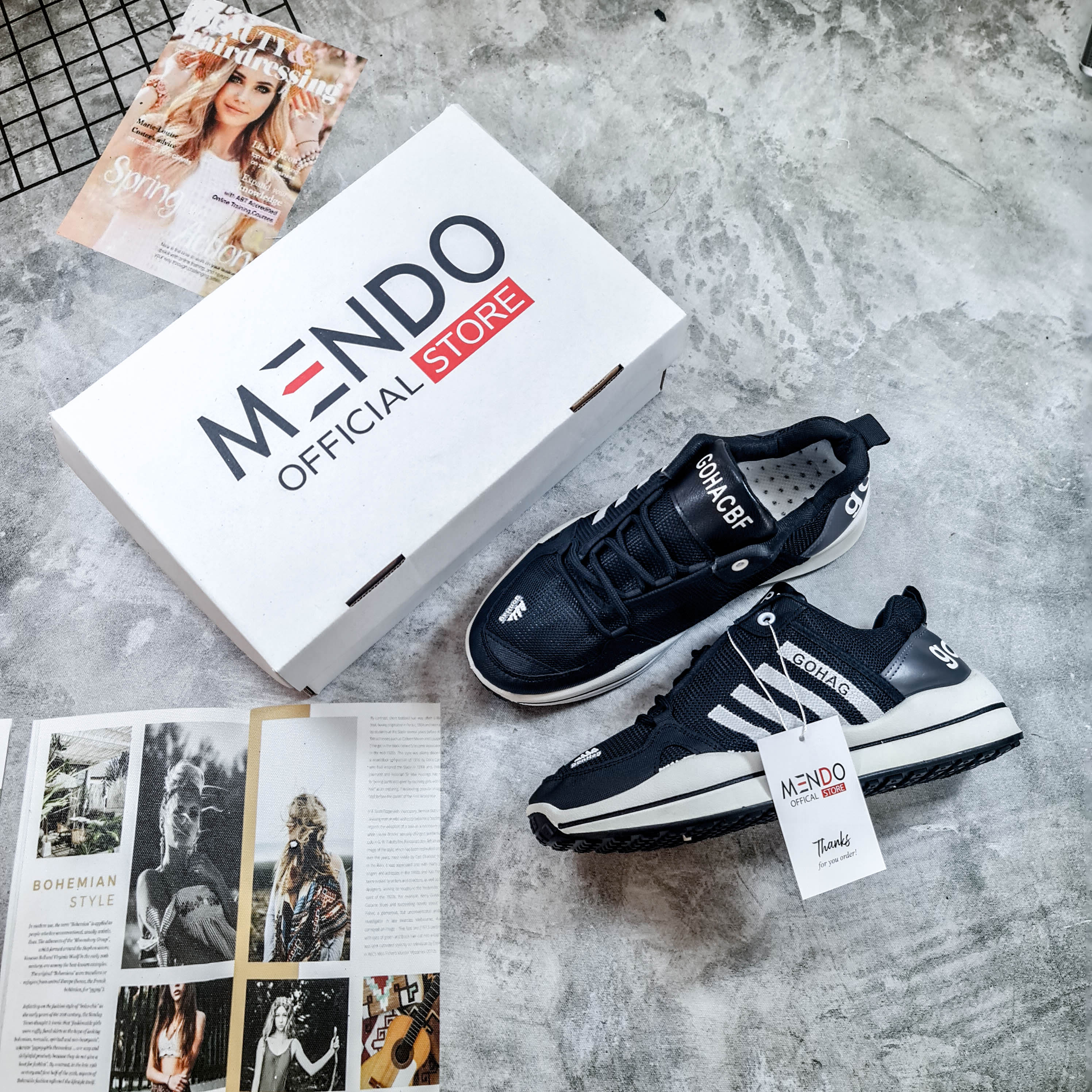 Giày Thể Thao Nam MENDO - Giày Sneaker Màu Đen - Trắng, Thiết Năng Động, Gót Phẳng Chống Mài Mòn - G5451
