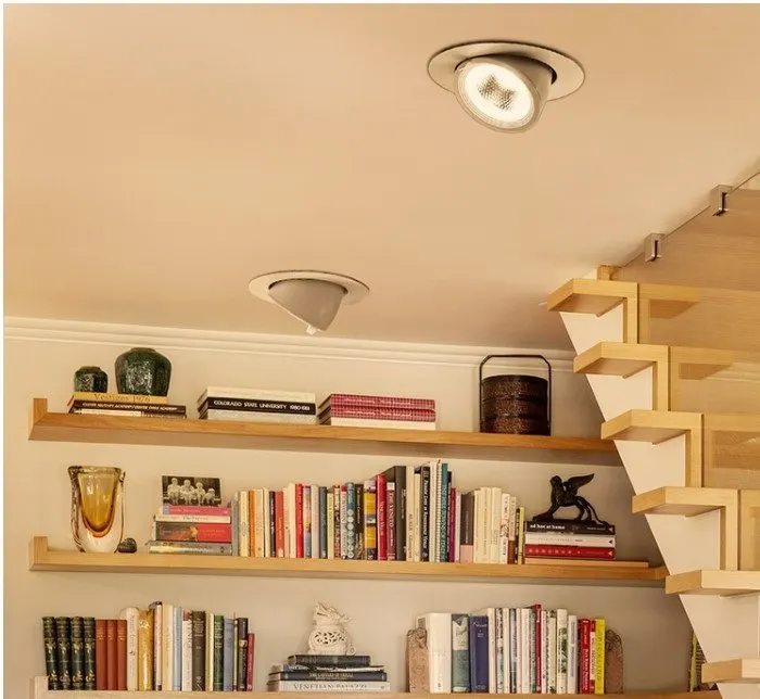 Đèn LED âm trần chỉnh góc