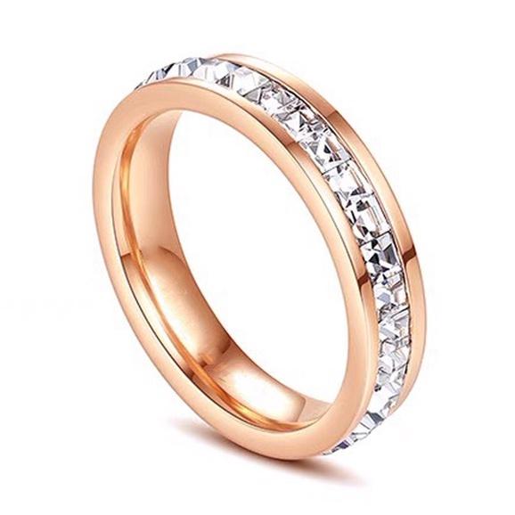 Nhẫn CDE Eternity Ring Rose Gold CDE0809