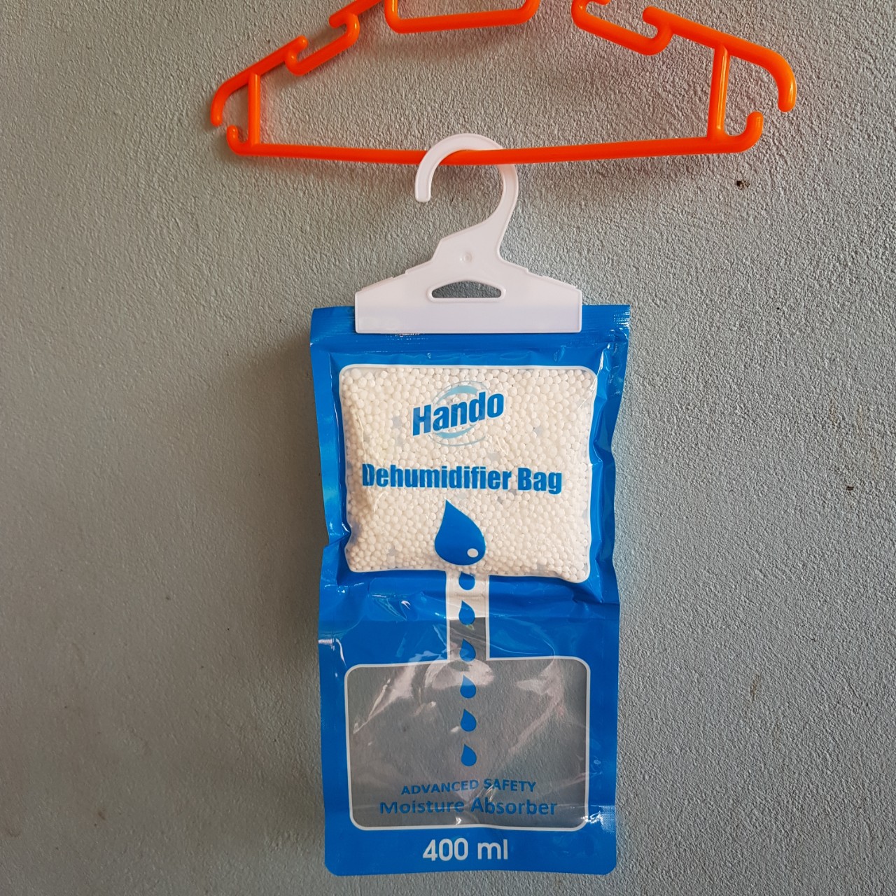 Túi 2 gói hút ẩm chống mốc Hando dạng treo dùng cho tủ quần áo,tủ giầy-Gói x 180Gr-Hương gió biển
