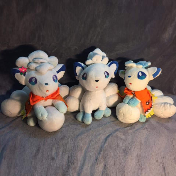 Gấu Bông Pokemon Vulpix - Cáo Trắng 6 Đuôi Mặc Áo Choàng Gb182