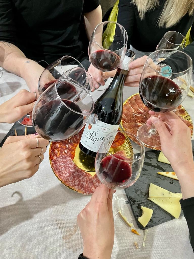 Rượu vang Organic Piqueras VS Monastrell & Garnacha Tintorera (Spain) kèm túi hộp,đồ khui