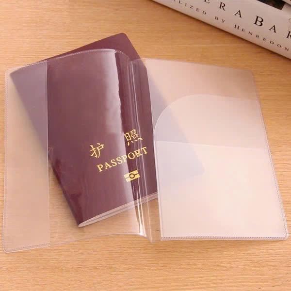 COMBO 5 Vỏ bao hộ chiếu (passport) dẻo trong có khe đựng vé máy bay và các thoại thẻ hiệu Vỏ Bọc Hộ Chiếu