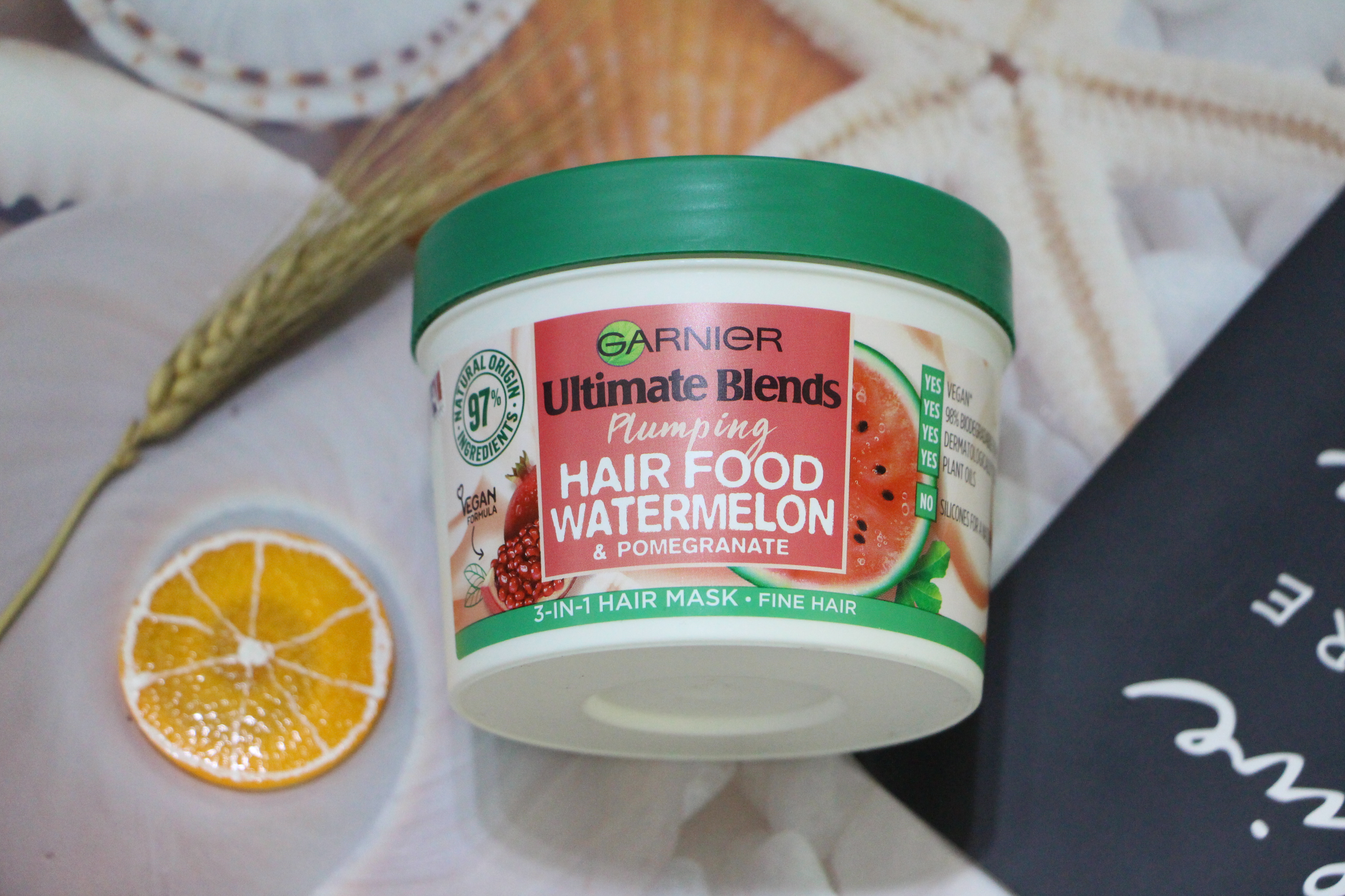 Mặt nạ dưỡng tóc chắc khỏe Garnier Hair Food Watermelon & Pomegranate 3-in-1 Hair Mask 390ml (Bill Anh)