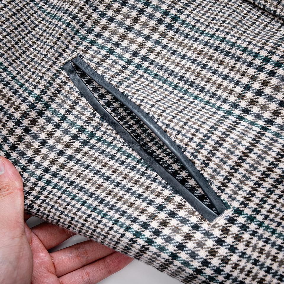 Áo Khoác Vaisity Jacket Kẻ Phối Tay da HUTTON