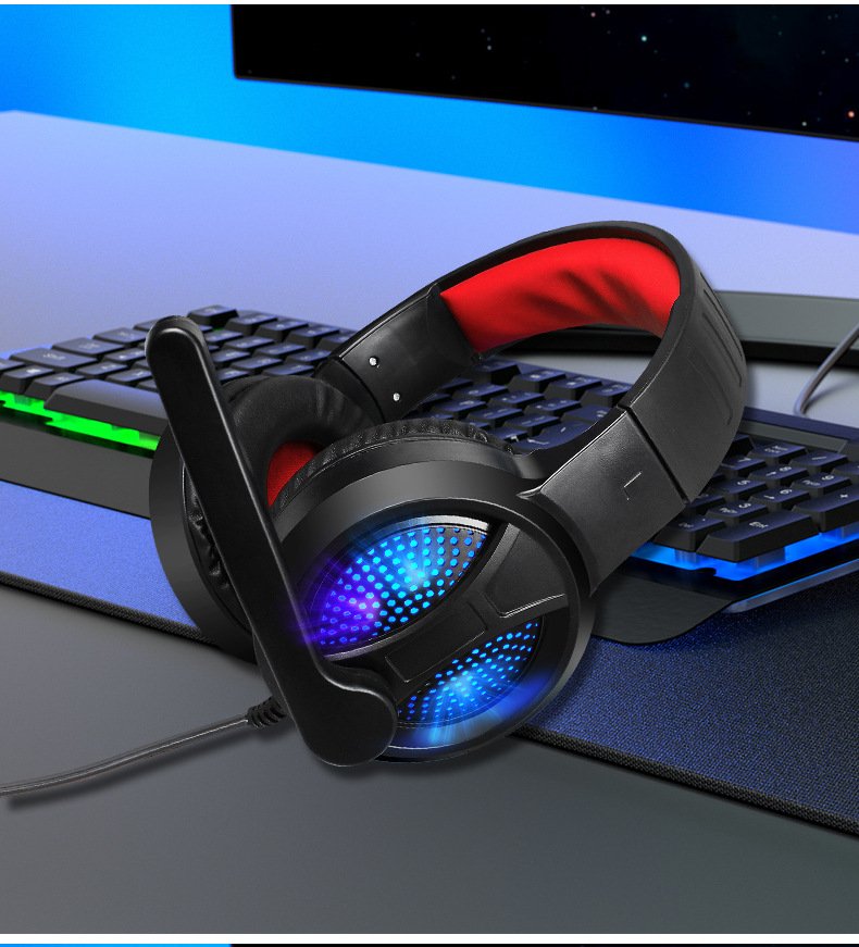 Tai nghe gaming chụp tai chuyên game có đèn led RGB và mic thoại sành điệu âm thanh dùng tốt cho điện thoại và máy tính A69