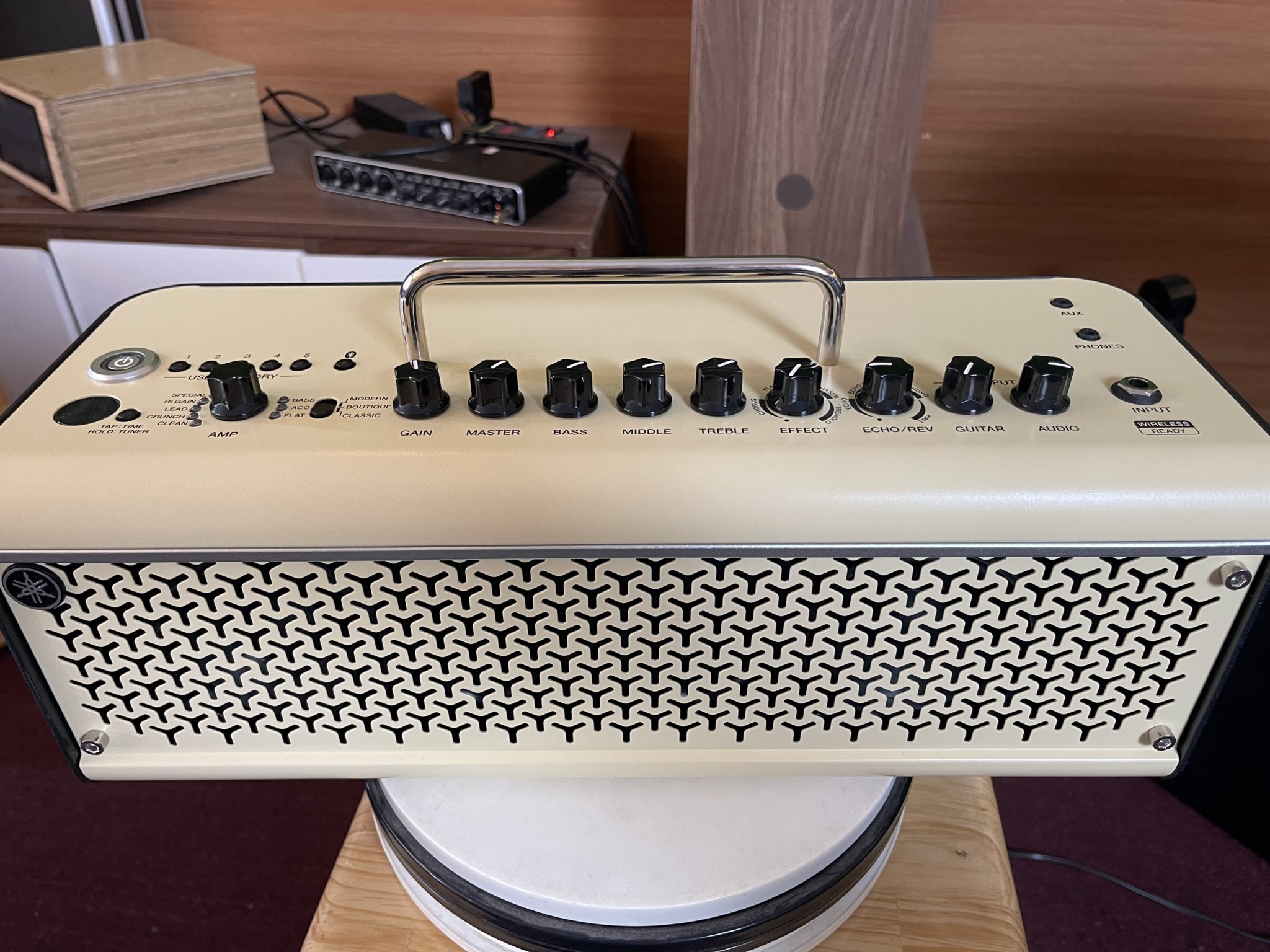 Ampli Guitar Yamaha THR30II Wireless (Không dây)