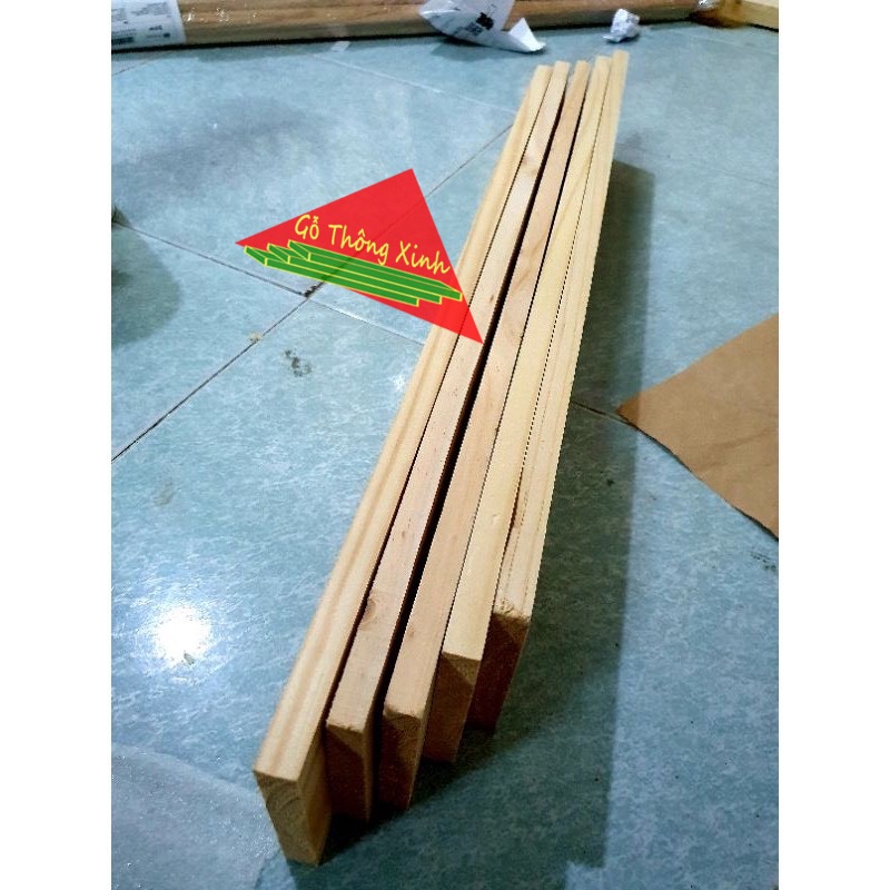 Bó 5 thanh gỗ thông pallet dài 50cm, rộng 9.2cm, dày 1.4cm bào láng 4 mặt đẹp phù hợp làm trang trí, làm kệ tủ