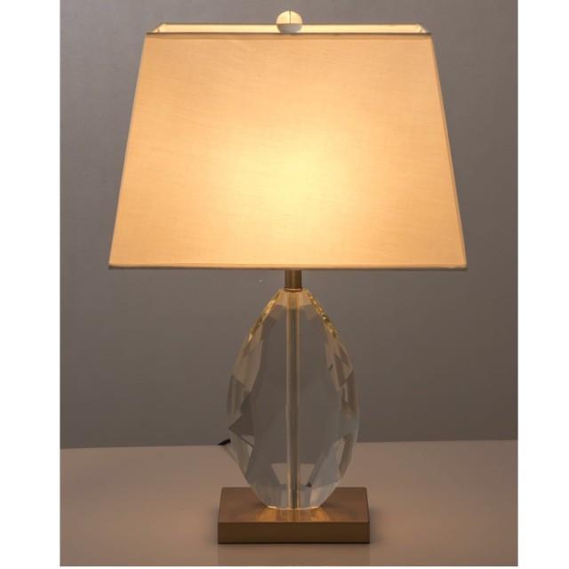 Đèn đặt bàn phòng ngủ, đèn decor, đèn bàn trang trí,đèn bàn thân phale cao cấp, đèn trang trí khách sạn, nhà hàng