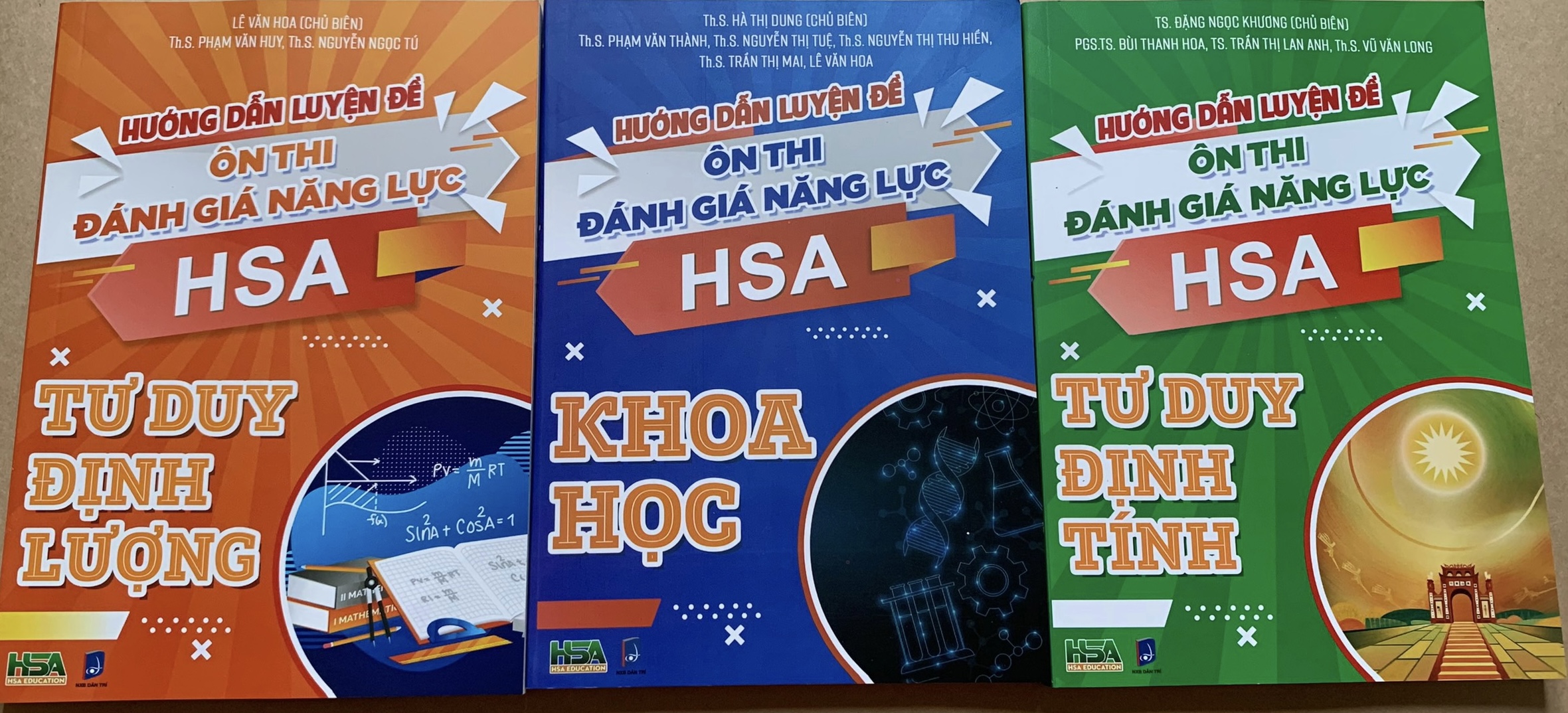 Sách - Combo 3 cuốn Hướng dẫn luyện đề ôn thi Đánh giá năng lực - HSA ( Khoa Học + Tư duy định lượng + Định Tính )