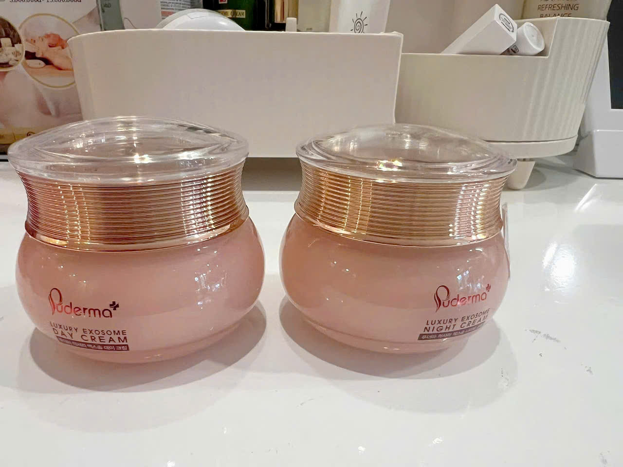 Kem Dưỡng Da Ngày và Đêm Luxury Exosome Puderma, phiên bản nâng cấp từ Kem Xóa NÁM WHITE JADE PUDERMA 50ml: làm mờ vết thâm sạm, nám, tàn nhang giúp làn da trắng sáng, căng bóng, nâng cơ săn chắc và đẩy lùi quá trình lão hoá