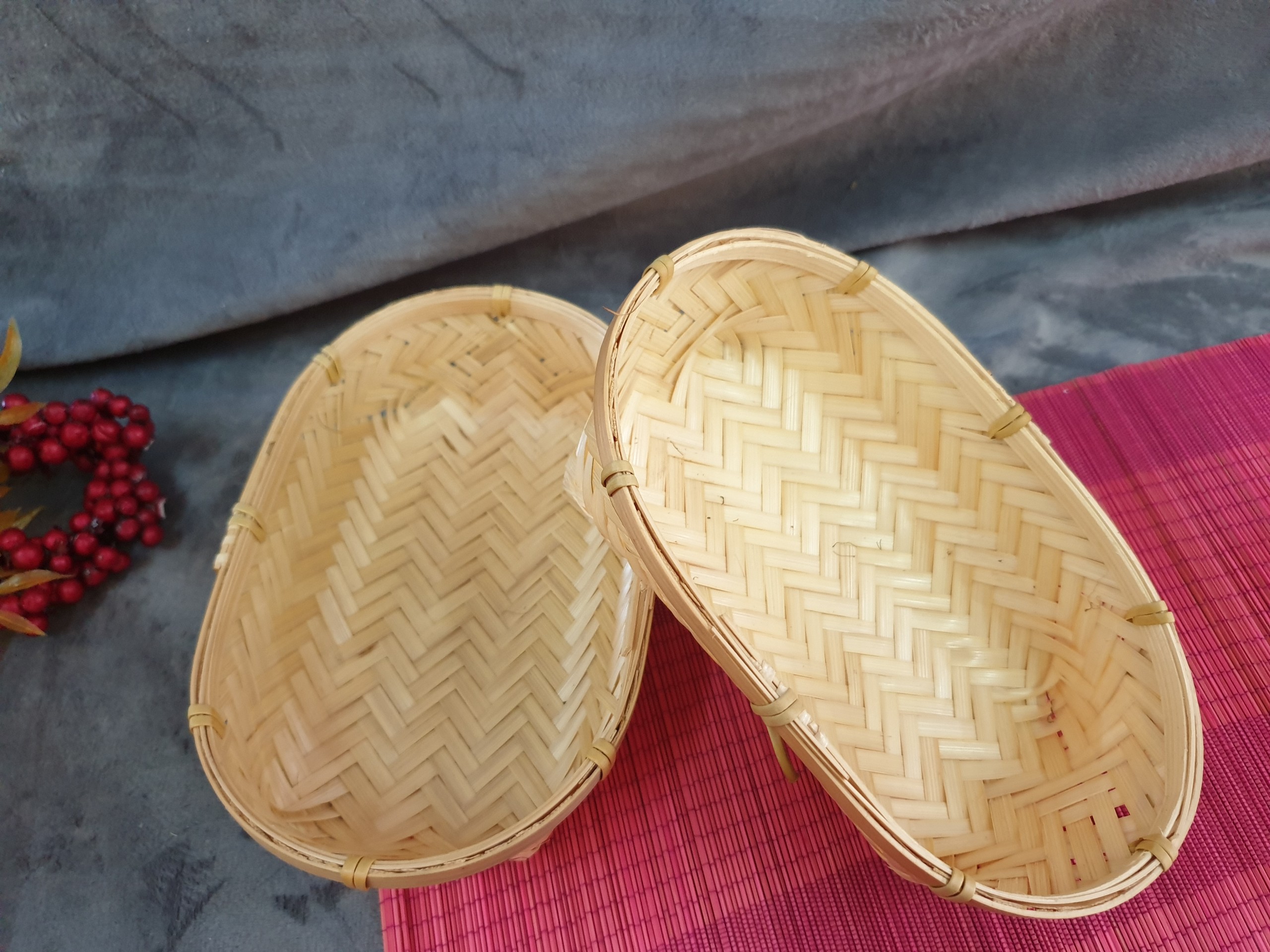 Rá đựng bánh mì, khây đựng thức ăn