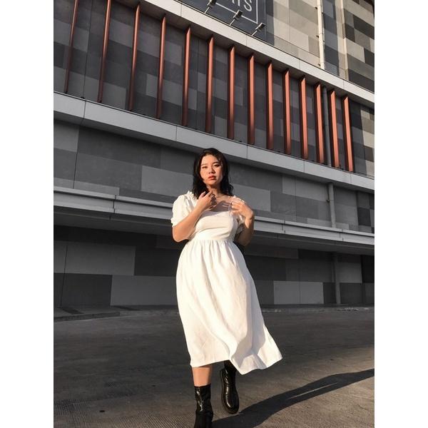 ĐẦM MIDI CUTOUT VIVIVAN