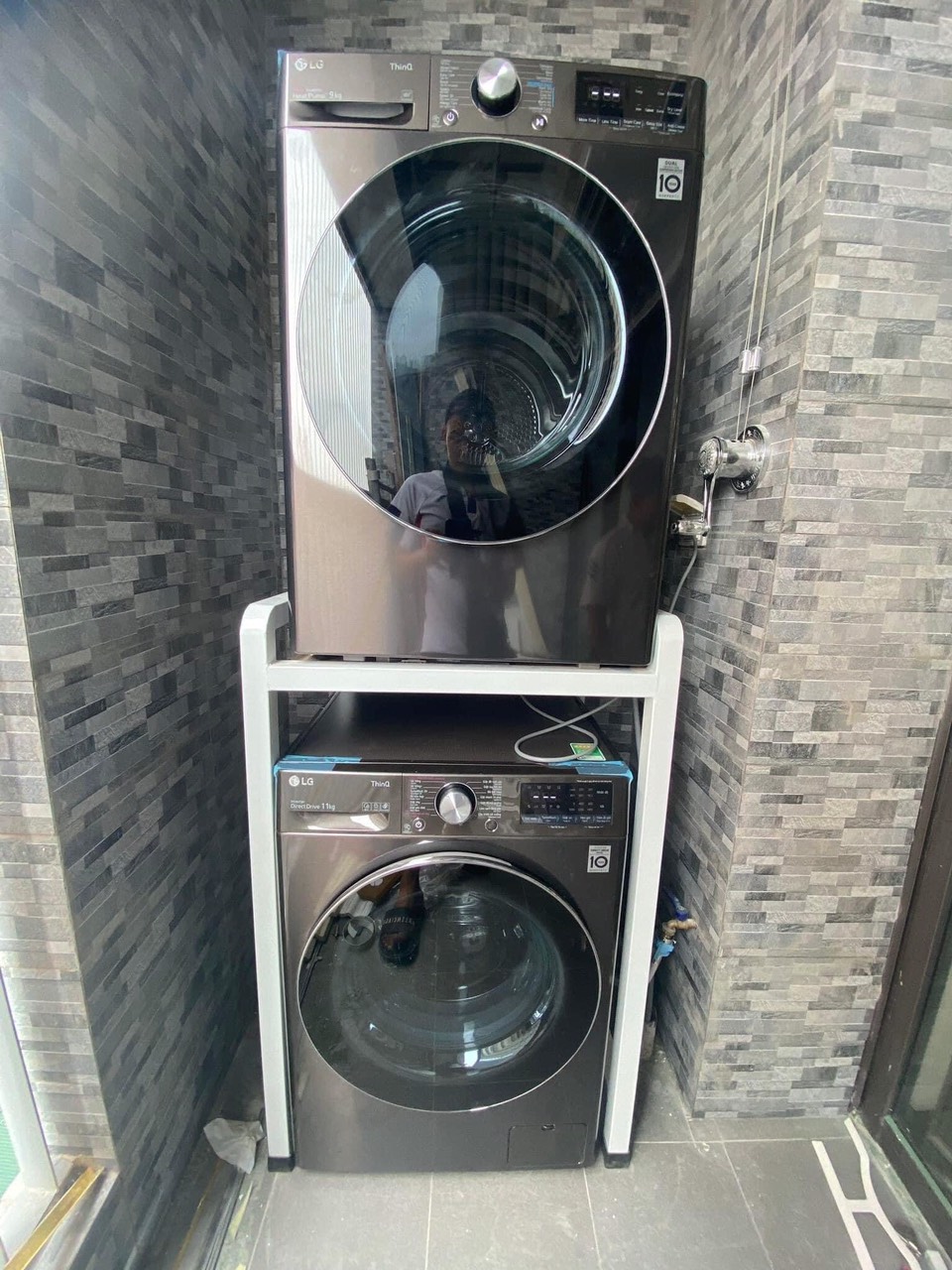 Kệ để máy sấy máy giặt-Giao ngay TP. HCM & Hà Nội -Khung hộp 40x40 hàn liền khối, Mặt gỗ tự nhiên chịu ẩm, chống nước, chịu tải trên 300Kg