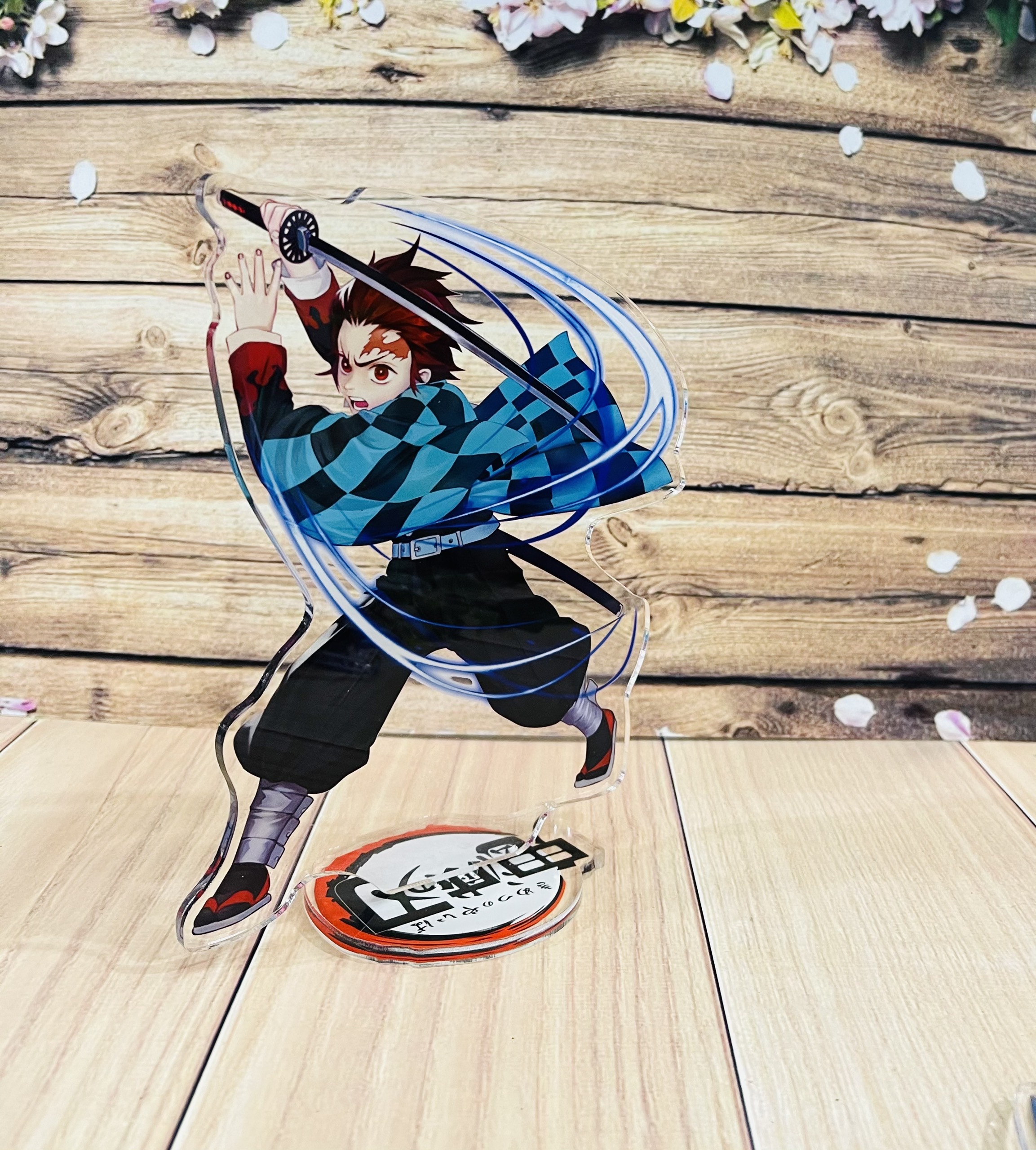 Standee Kimetsu No Yaiba mô hình mica trong nhiều mẫu