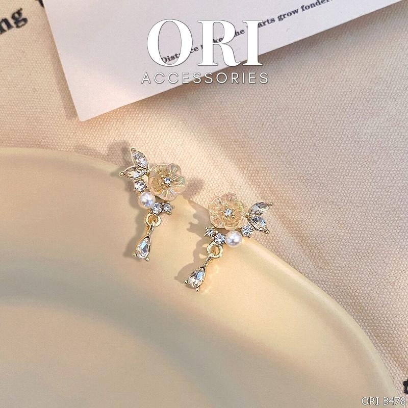 Bông tai nữ cánh hoa đính đá sang trọng ORI ACCESSORIES B478