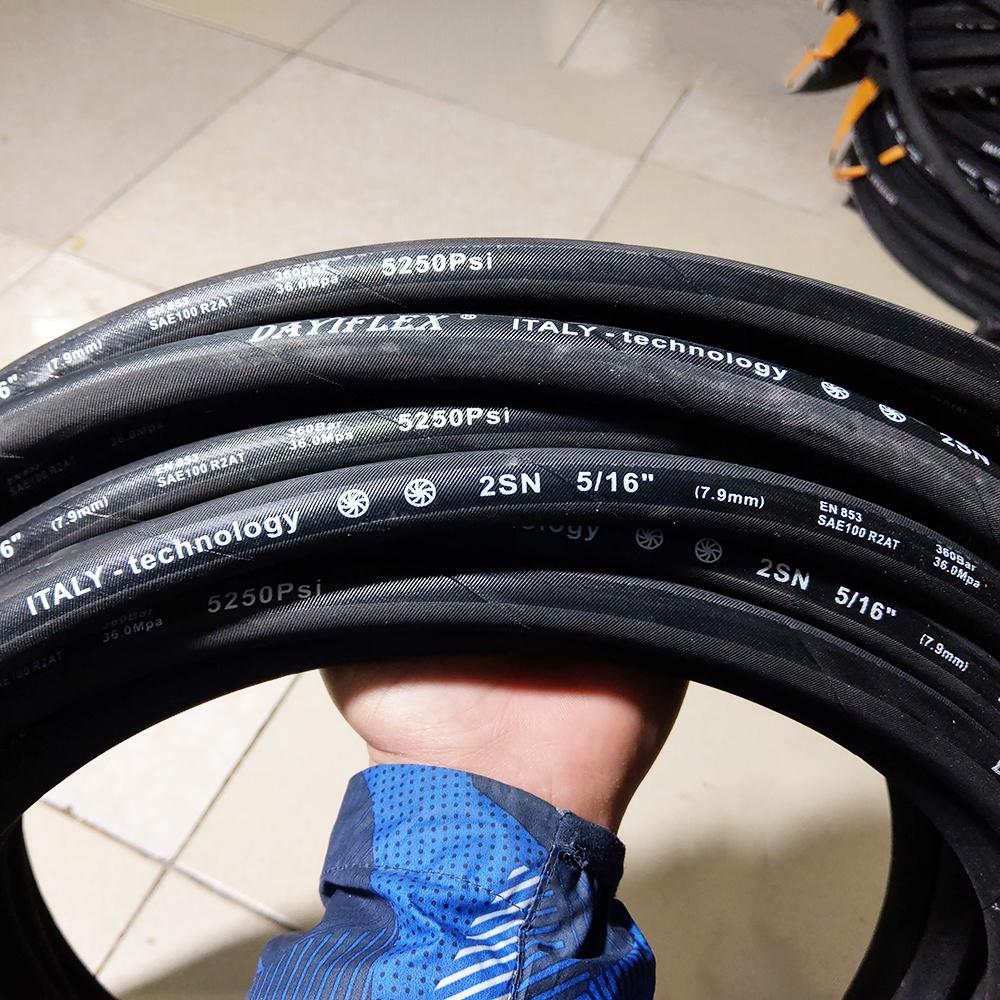 Dây rửa xe cao áp 2 lõi thép phi 8 dây trơn 5/16 đã ép cốt ren 17mm ở 2 đầu dây dài 15 mét