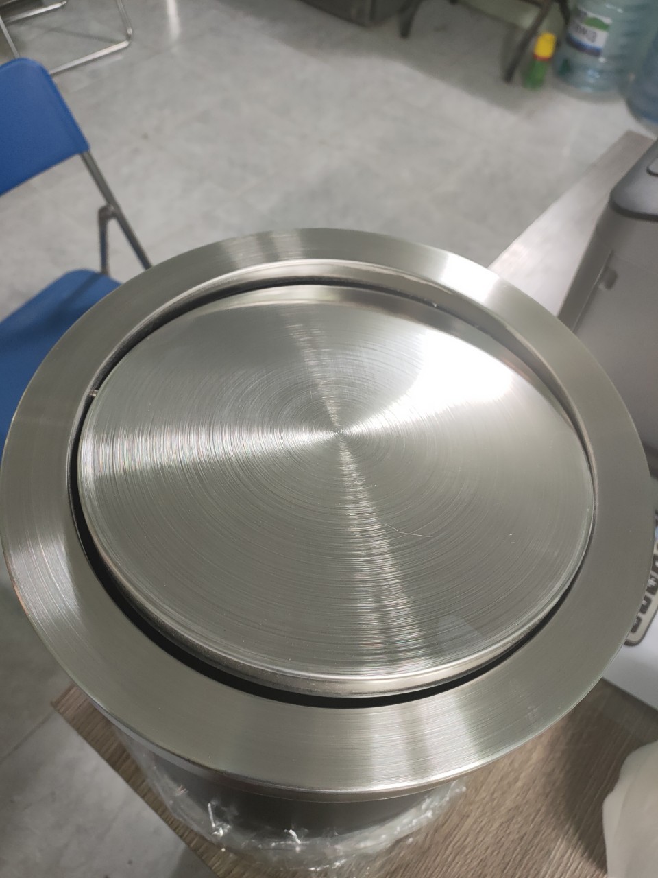 Thùng rác inox nắp lật tròn