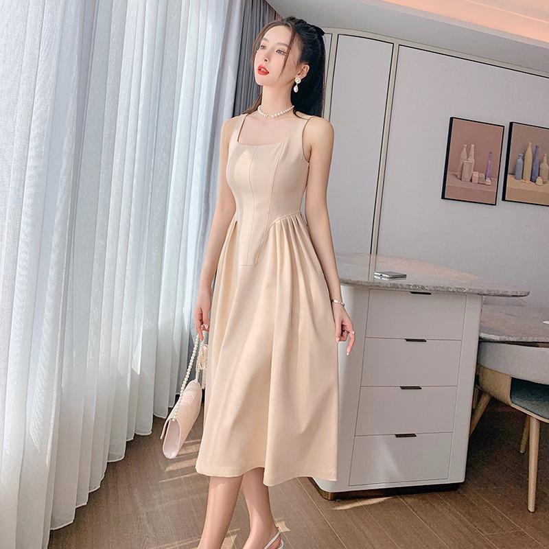 Váy đầm dây treo chất vải Umi eo xoè, bốn mùa phối cùng áo Vest,áo khoác