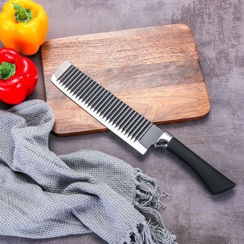 Dao đen mũi vuông ,chống dính lưỡi dao thép không rỉ ,dao bếp thiết kế gợn sóng , sắc bén ,cán dao bọc cao su chắc chắn chống trơn trượt thiết kế phù hợp với tay cầm