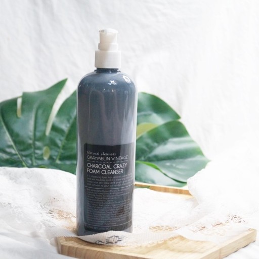 Sữa rửa mặt giúp sạch bã nhờn Graymelin Charcoal Crazy Foam Cleanser - 500ml