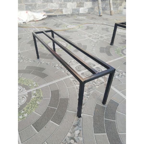 Kệ thép kê chậu cây. Dài 50cm. Rộng 20cm. Cao 15cm. hộp thép vuông 14x14mm 1 nan phụ