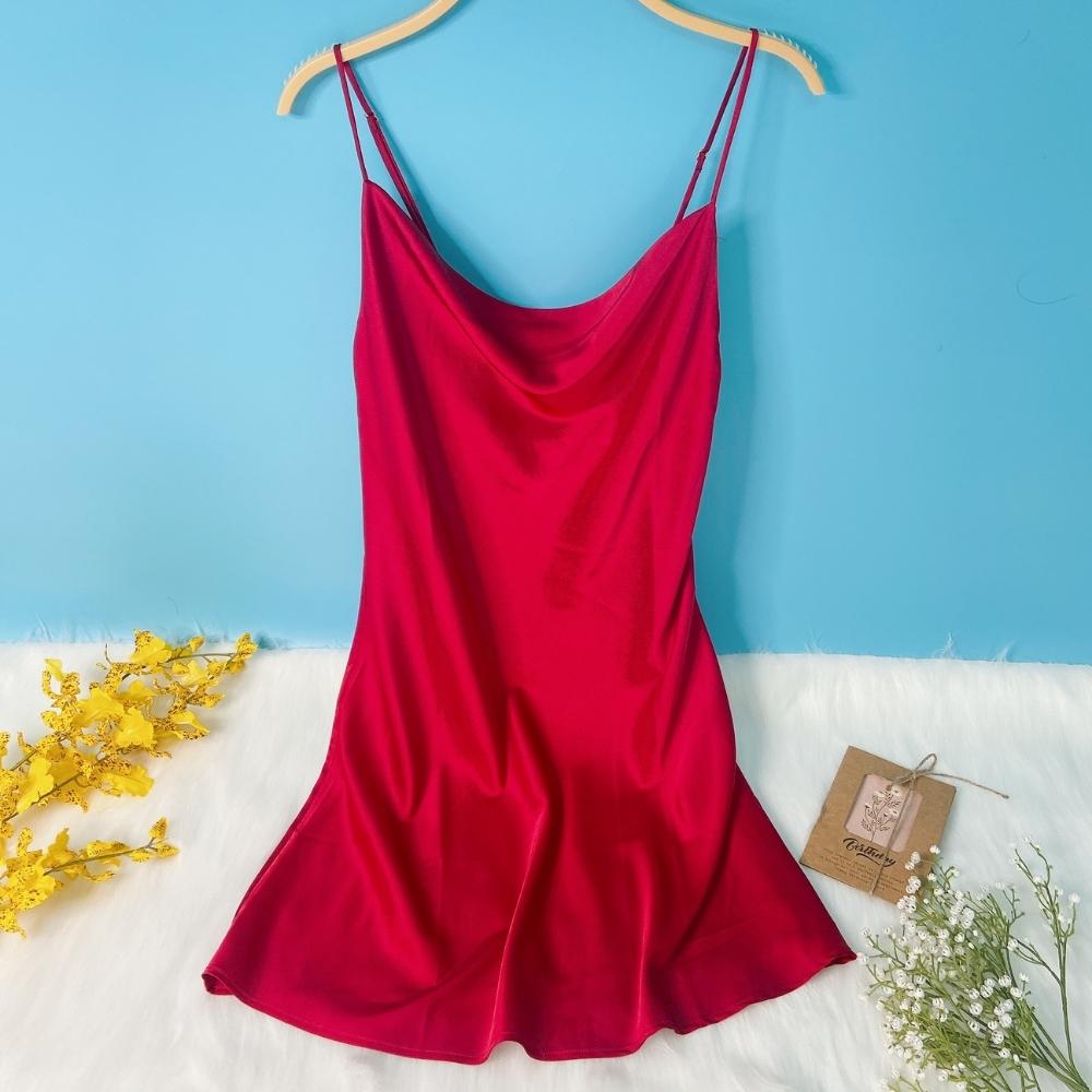 Váy ngủ nữ, váy 2 dây quyến rũ VILADY - V117 màu đỏ thiết kế cổ đổ sang chảnh sexy, chất liệu lụa Pháp cao cấp