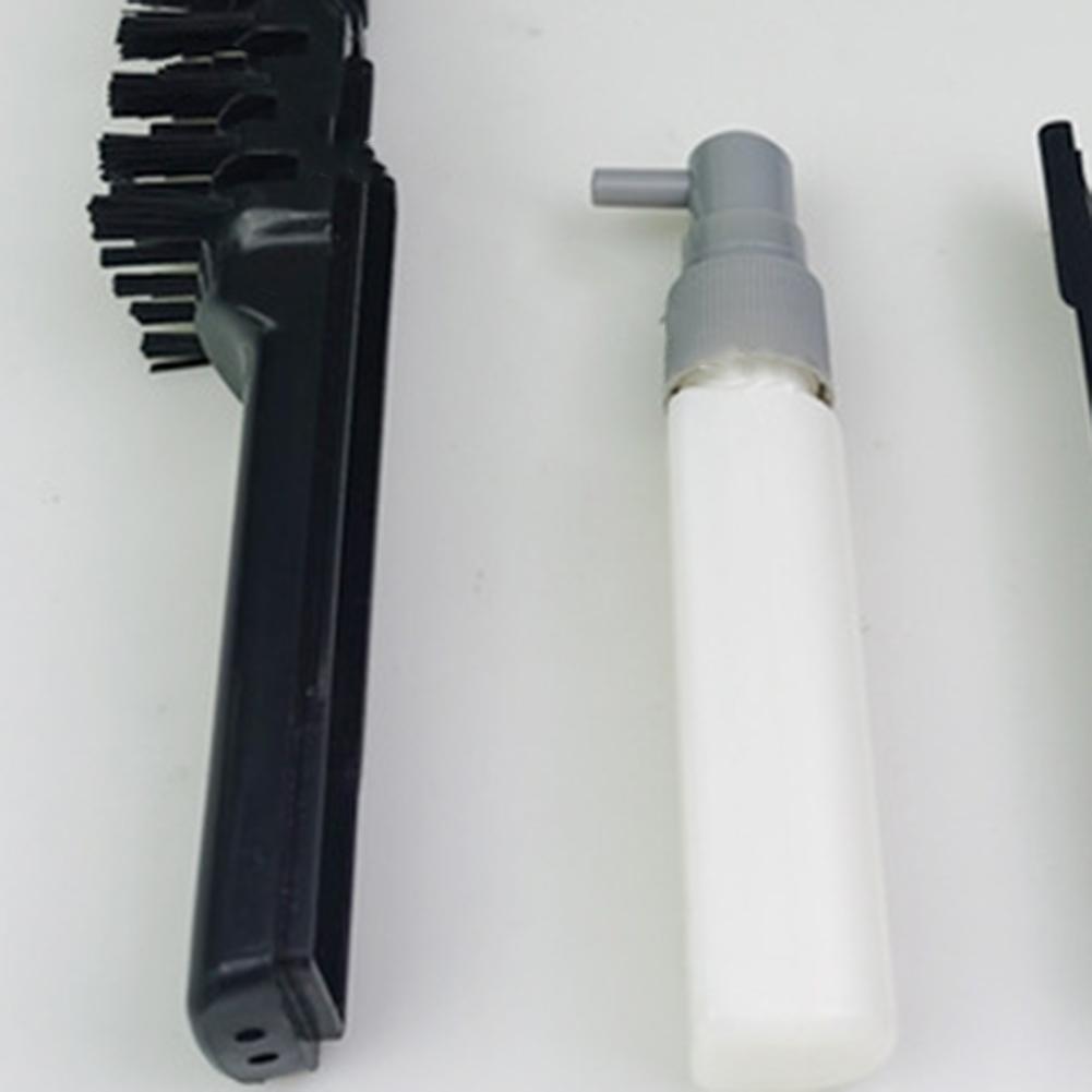 Bàn chải nước chơi gôn có thể tháo rời 2 trong 1 bằng nylon với bình xịt Làm sạch nhanh để luyện tập Phụ kiện chơi gôn