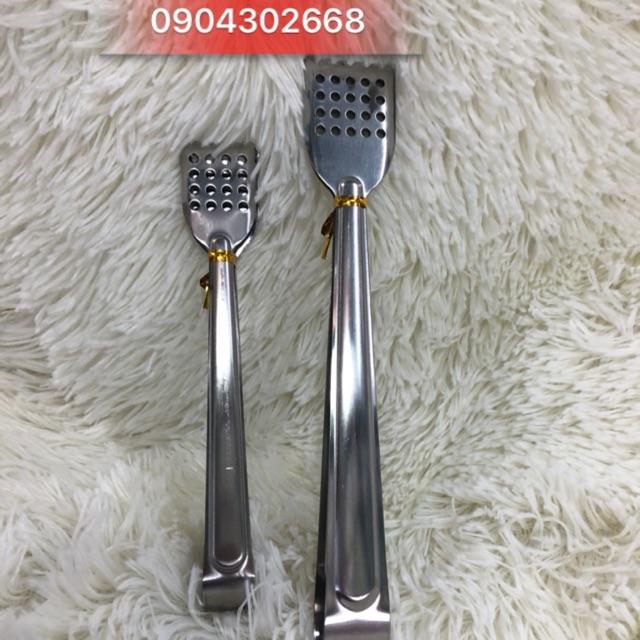 Gắp đá inox có 2 cỡ.