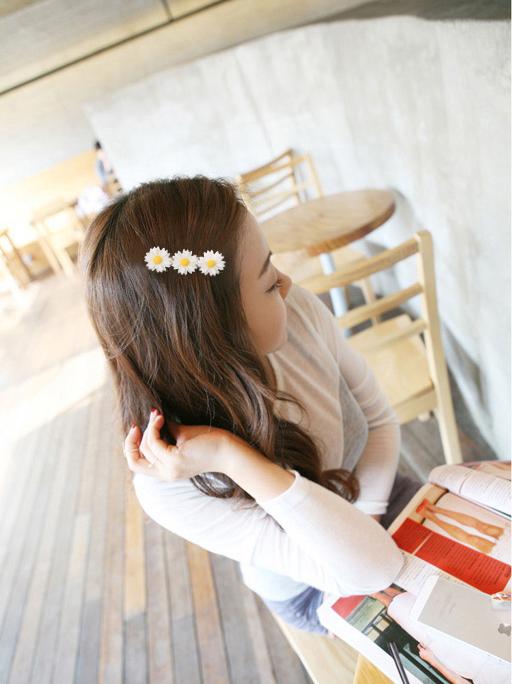 Set 5 dây buộc tóc và cặp tóc Hoa cúc
