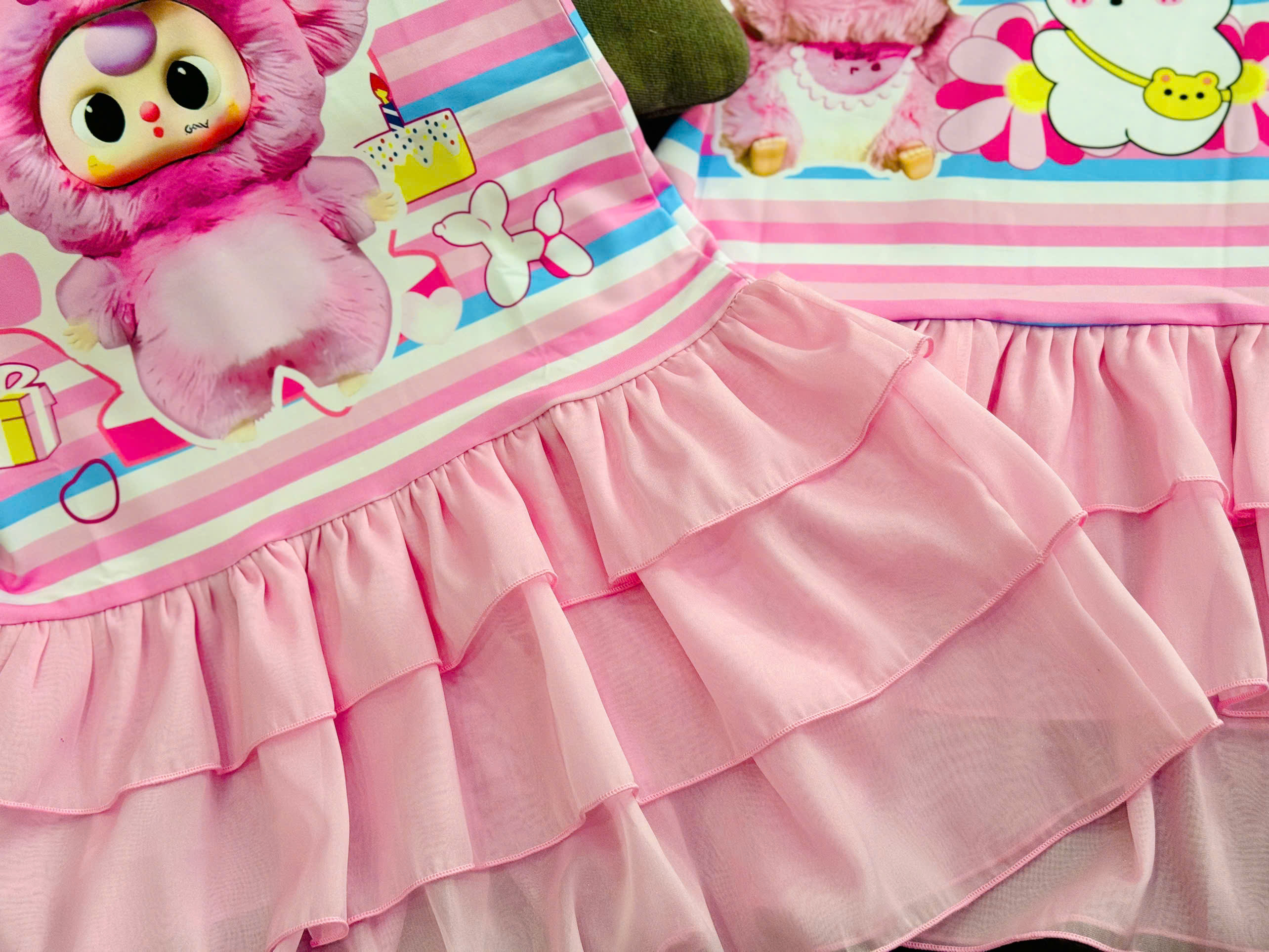Đầm váy suông cho bé gái diện tết labubu baby three capybara size 12-45kg chất thun lạnh mềm mát