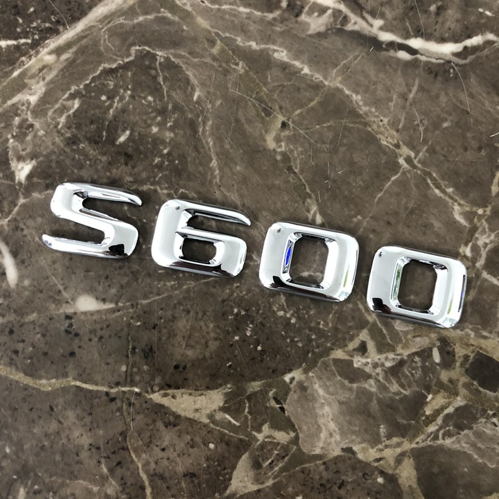 Decal tem chữ S600L dán đuôi xe ô tô - Chất liệu: Hợp kim inox - Màu sắc: Bạc