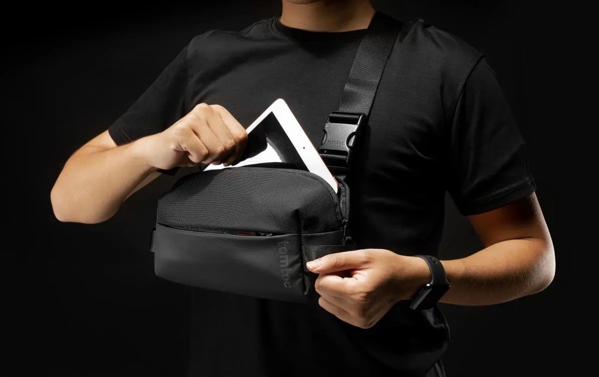 Túi Đeo Chéo TOMTOC Lightweight Codura Sling Bag T21S1 Multi-Colors - Hàng Chính Hãng