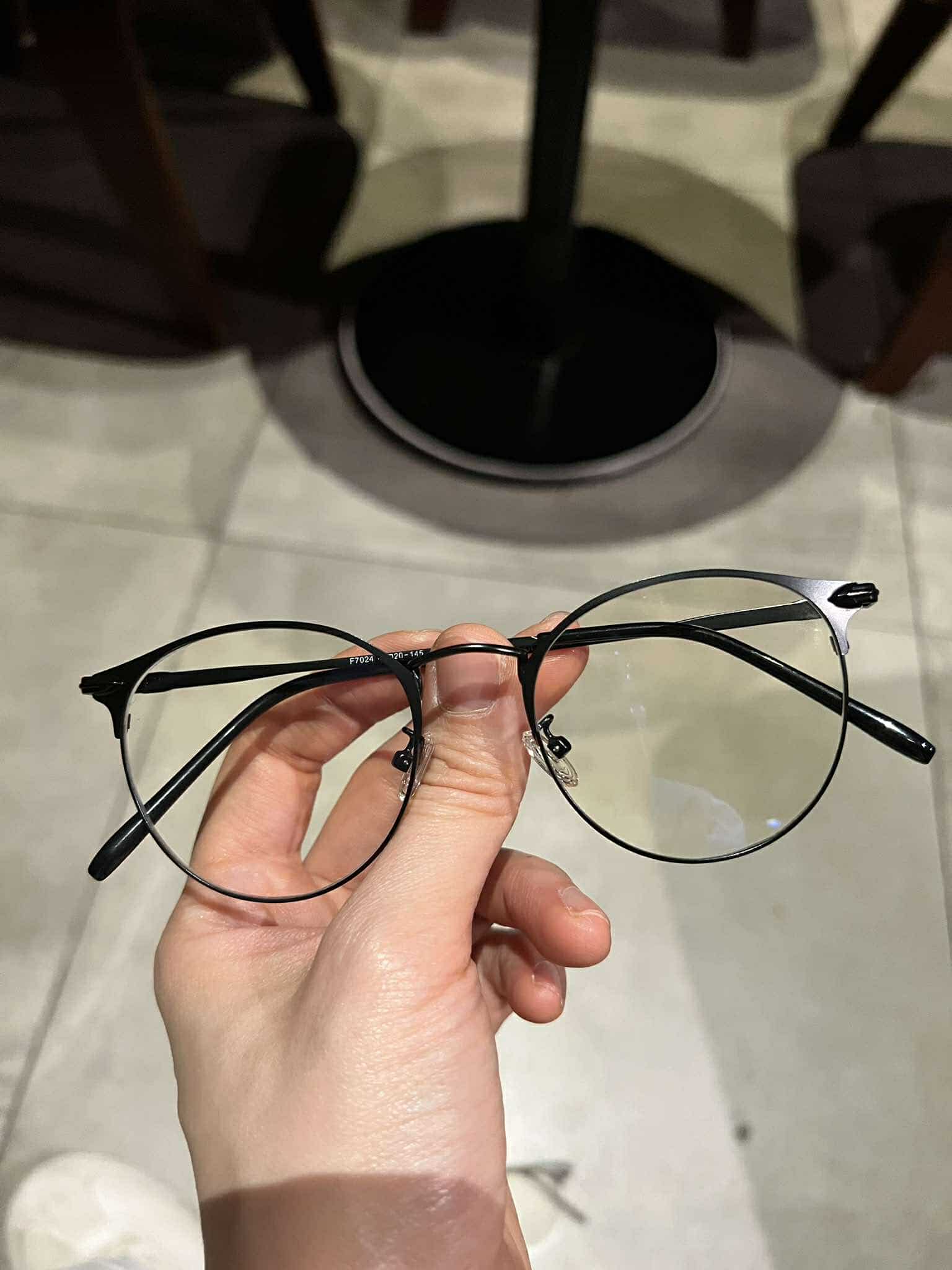 Kính Mắt tròn kim loại đen cao cấp