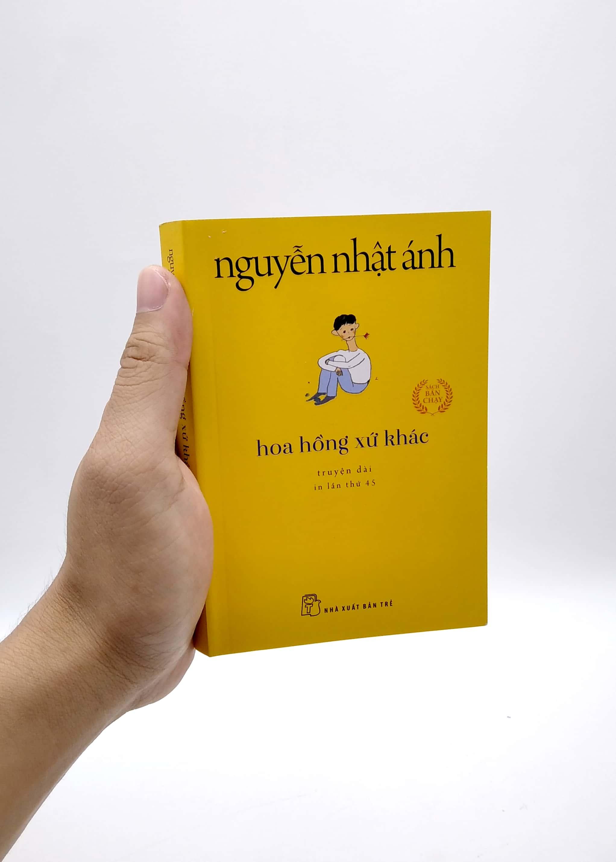 Hoa Hồng Xứ Khác (Tái Bản 2022)