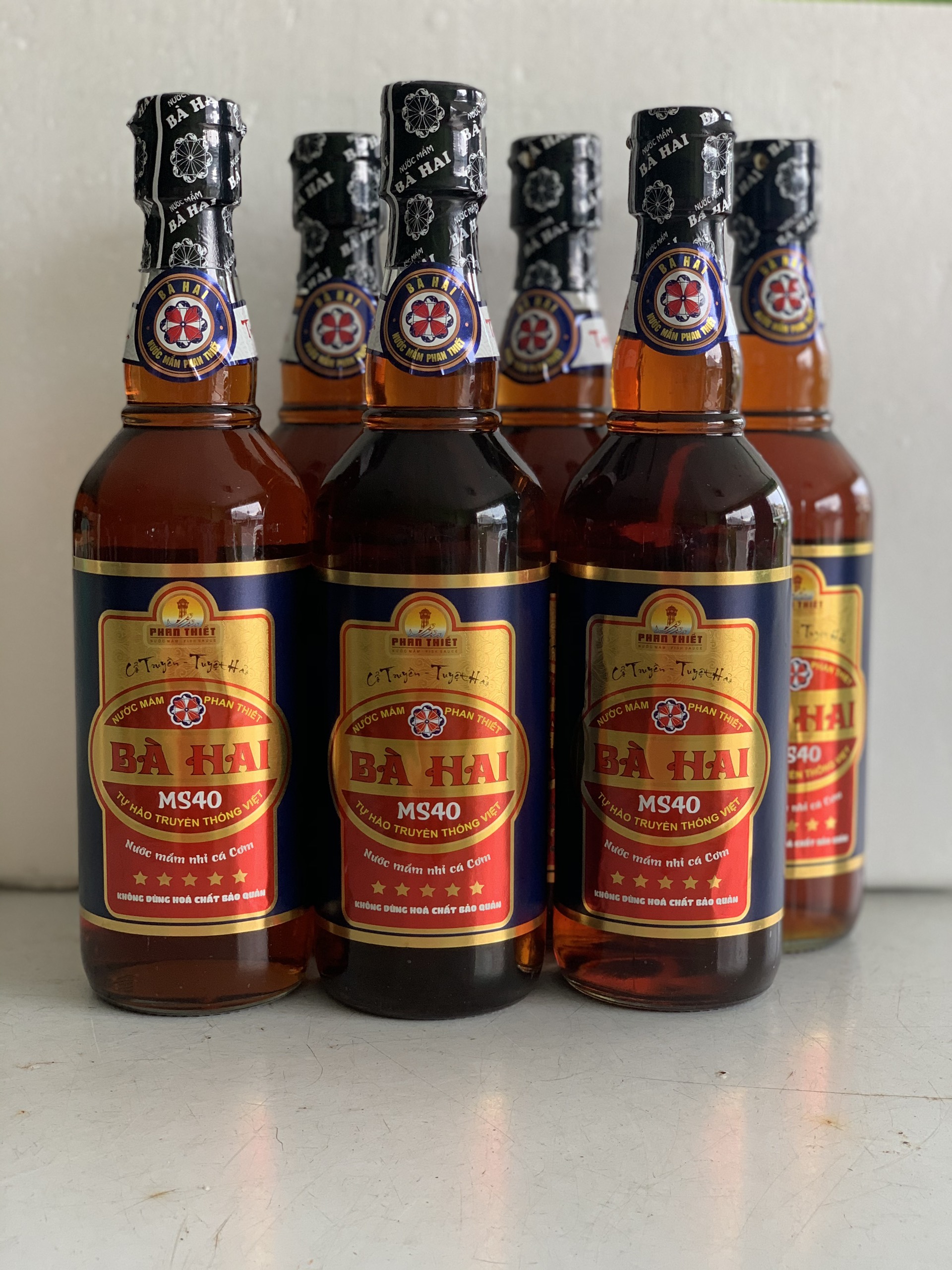 Thùng Nước Mắm Nhỉ Bà Hai (6 Chai Thủy Tinh x 500ml)