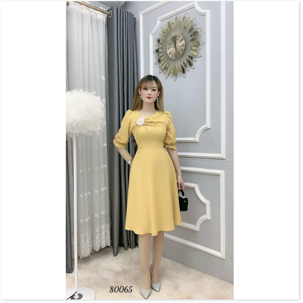 ĐẦM ĐÍNH HOA TRÊN ÁO SIÊU XINH