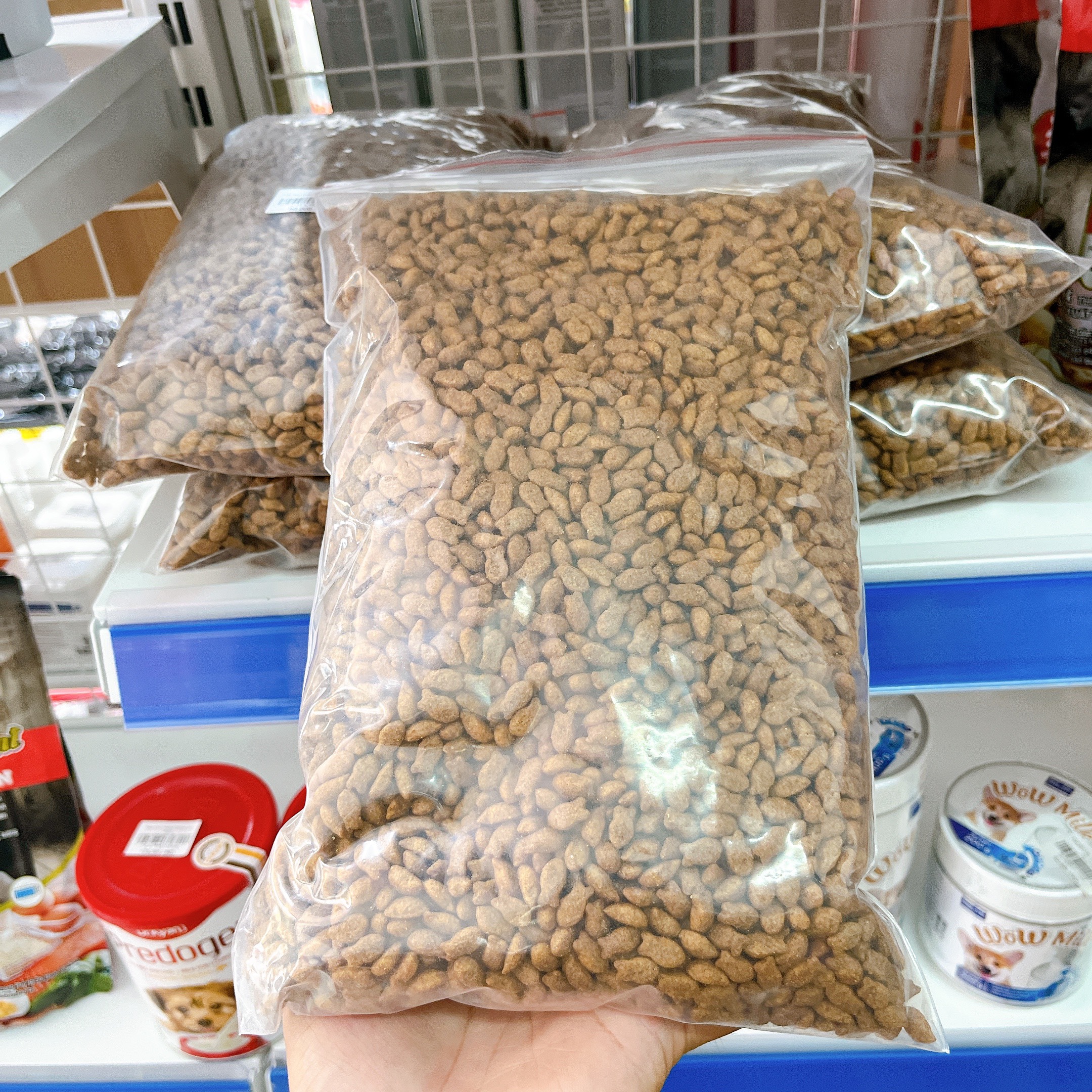 Thức Ăn Hạt Khô Cho Mèo Con Mèo Trưởng Thành Cat Eye Túi Chiết 1kg