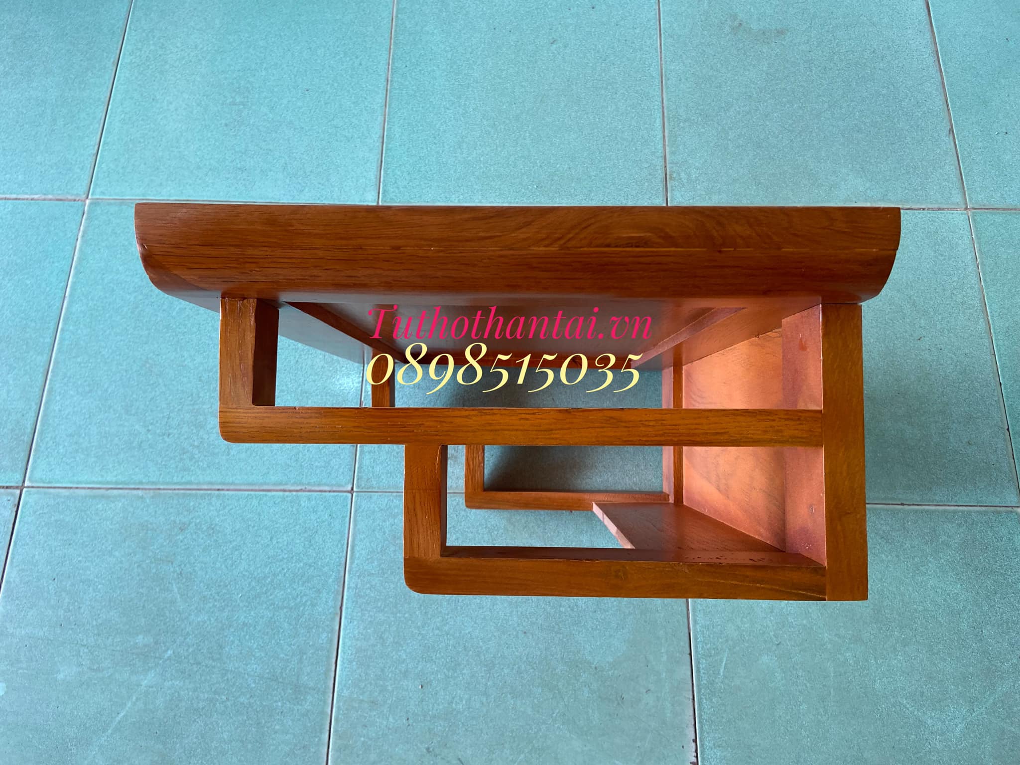 Bàn thờ treo tường gỗ Sồi mẫu hiện đại ngang 61cm, ngang 69cm