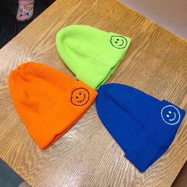 Mũ len Beanie mặt cười