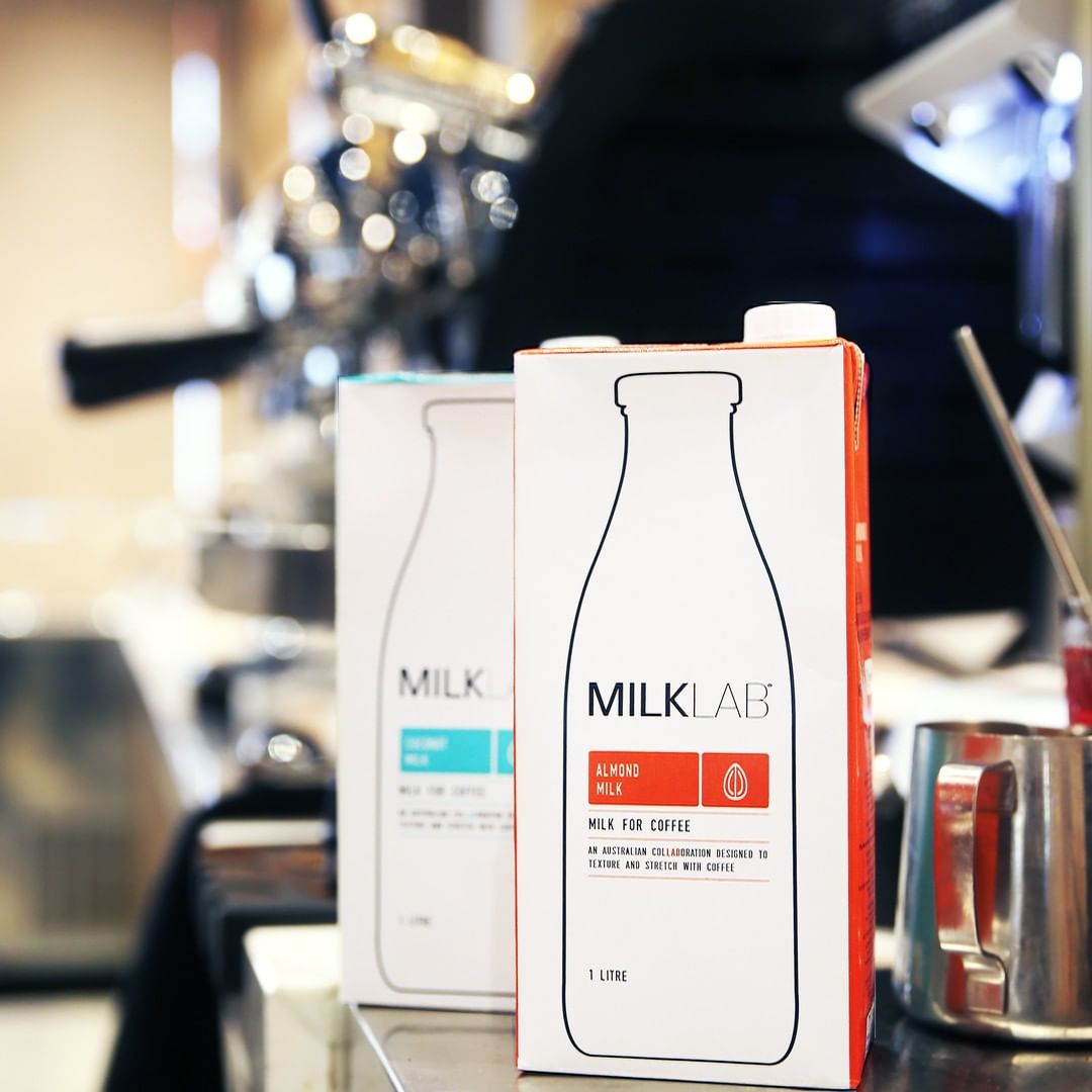 Sữa Hỗn Hợp Hạnh Nhân Milklab 1L