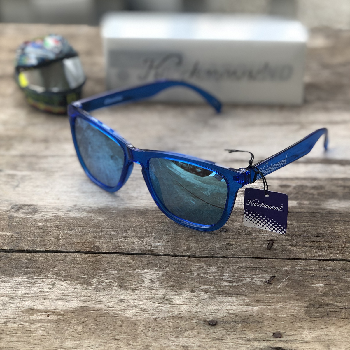 Mắt kính Knockaround Classic xanh dương