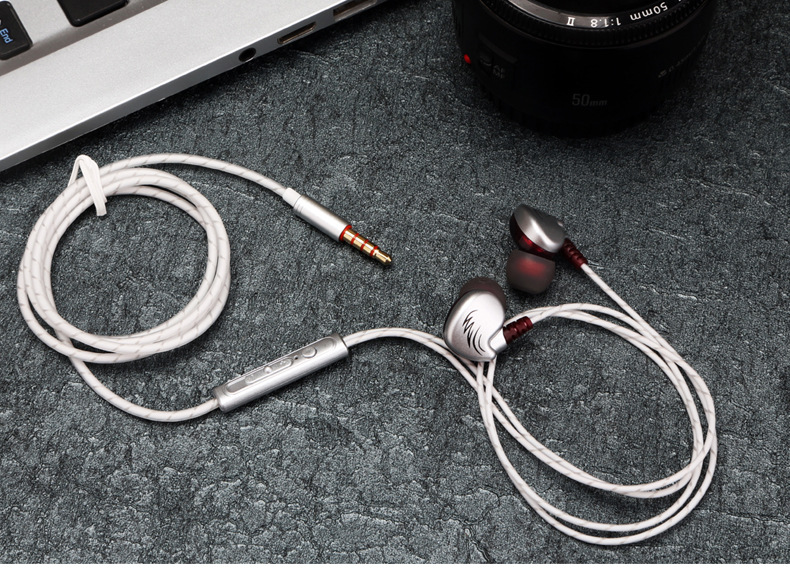 Tai Nghe Inear S560 Music Extra Bass Headset